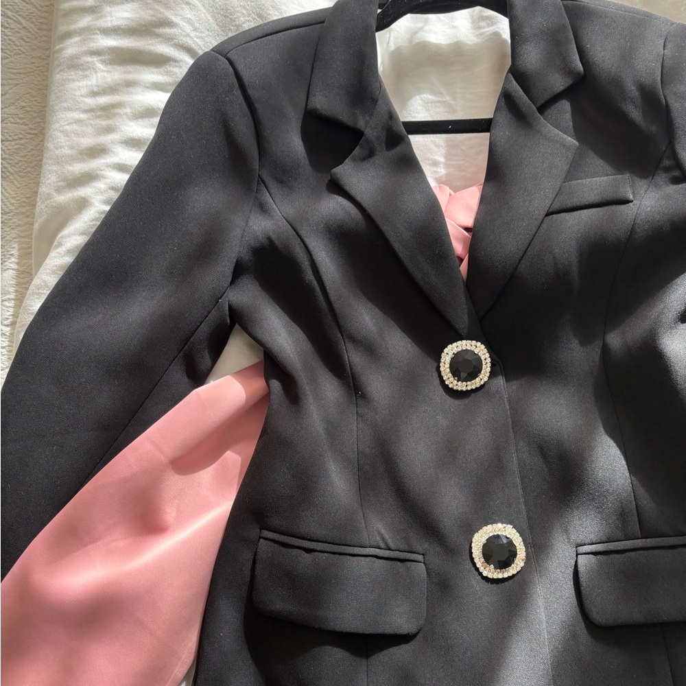 Blazer with coquette bow tie back - Picture 4 of 5